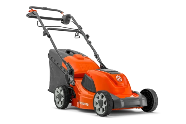 Electric and easy-to-manoeuvre lawn mower with collector An easy to start, easy to use and virtually maintenance-free lawn mower, ideal for mid-sized gardens and for trimming smaller, complex areas. Highly manoeuvrable, with ergonomically shaped adjustable handle and a near-silent motor with no direct emissions. Large 50L fabric grass bag and central cutting height adjuster for tidy, professional results.