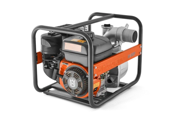 W80P A medium sized water pump for irrigation and draining. Easy-starting engine and high spec pump house allows efficiant and reliable work even in tough conditions. Featuring a protection frame that protects the machine from damage and serves as lifting handle.