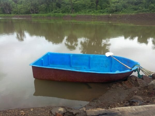 FRP Feeding Boat: A Reliable Solution for Efficient Livestock Feeding Our FRP feeding boat is a durable and efficient solution for feeding livestock, especially in water bodies. It's designed to withstand harsh conditions and provide a safe and convenient feeding platform. Key Features: Durable Fiberglass Hull: Resists water damage and ensures long-lasting performance. Stable Design: Provides a secure platform for feeding and maintaining livestock. Easy Access: Wide and stable design allows easy access for feeding and cleaning. Customizable: Can be customized to fit specific needs and livestock types. Easy Maintenance: Simple to clean and maintain. Ideal for: Feeding livestock in ponds, lakes, and rivers Maintaining water quality and hygiene Efficiently distributing feed to your livestock Upgrade your livestock feeding operations with our reliable and durable FRP feeding boat.