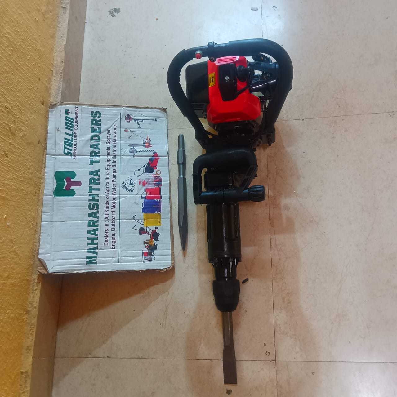 52Cc 2-Stroke Petrol Jack Hammer β Heavy Duty Concrete Breaker Machine For Demolition &Amp; Road Work 1 Petrol Jack Hammer, Concrete Breaker Machine, 52cc Demolition Hammer, Petrol Demolition Machine, Road Breaker Machine, Construction Tool Petrol, Jack Hammer India, 2 Stroke Concrete Breaker, Portable Demolition Tool, Heavy Duty Jack Hammer, Rock Breaker Machine, Road Repair Equipment, Jackhammer Petrol Engine, Maharashtra Traders Mumbai, Pavement Breaker, Petrol Power Tools, Non Electric Breaker, Portable Jack Hammer, Chisel Breaker Machine, Outdoor Demolition Equipment