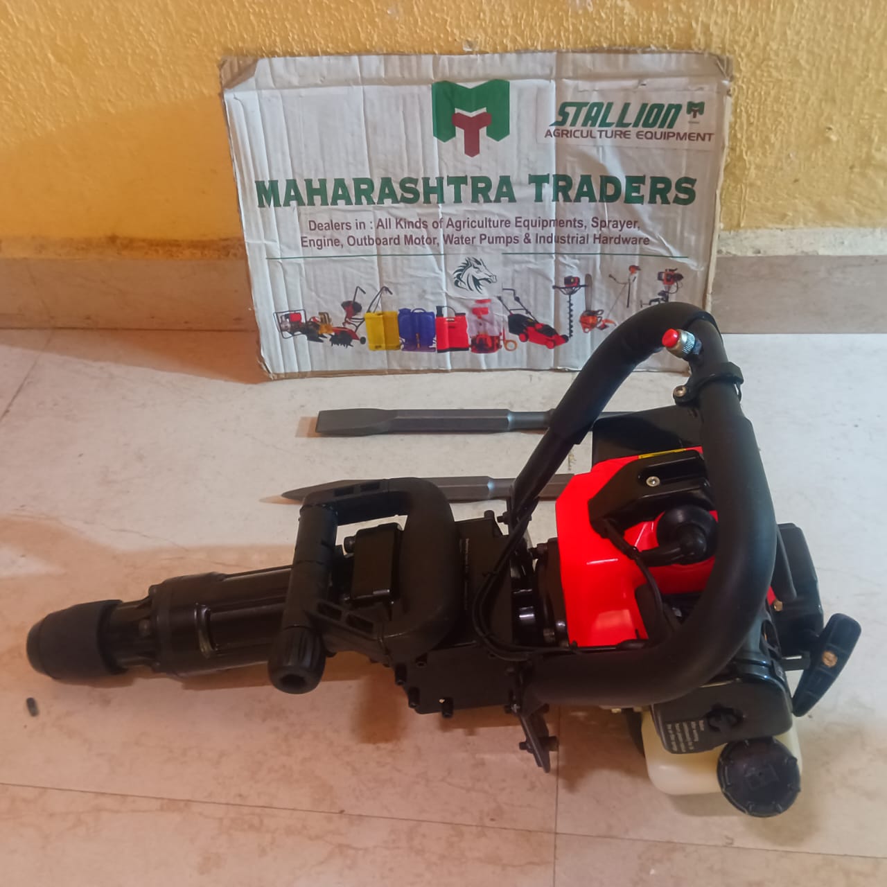 52Cc 2-Stroke Petrol Jack Hammer β Heavy Duty Concrete Breaker Machine For Demolition &Amp; Road Work 7 Petrol Jack Hammer, Concrete Breaker Machine, 52cc Demolition Hammer, Petrol Demolition Machine, Road Breaker Machine, Construction Tool Petrol, Jack Hammer India, 2 Stroke Concrete Breaker, Portable Demolition Tool, Heavy Duty Jack Hammer, Rock Breaker Machine, Road Repair Equipment, Jackhammer Petrol Engine, Maharashtra Traders Mumbai, Pavement Breaker, Petrol Power Tools, Non Electric Breaker, Portable Jack Hammer, Chisel Breaker Machine, Outdoor Demolition Equipment