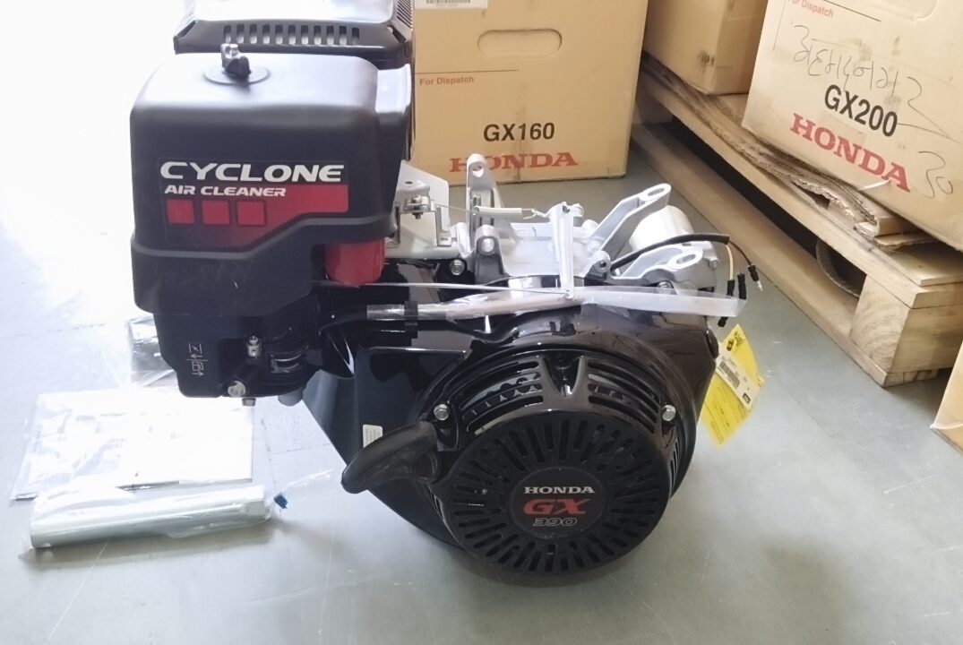 Honda Gx390 Engine Qcdwe Cyclone Air Cleaner 13 Hp With Self Start Kit (Black) 4 Honda GX390 Engine,Honda GX390 Engine, Honda GX390 13HP Engine, Honda Petrol Engine, GX390 Self Start Engine, Honda GX390 Price India, Honda GX390 Engine Price, 13HP Honda Engine, Honda Engine for Water Pump, Honda GX390 Electric Start, Honda Engine Original,Honda 13HP Engine, Honda GX390 Self Start, Honda Pani Pump Engine, Honda Spray Pump Engine, Honda Petrol Machine Engine